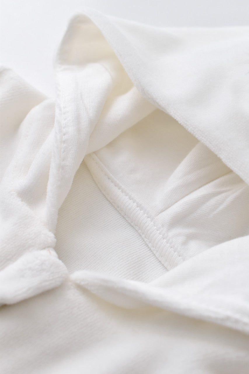 Set Ursulet cu bluzita cu fermoar si gluga si pantaloni lungi din 80%bumbac organic si 20% poliester - Ecru, BabyCosy