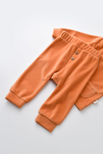 Set Ursulet cu bluzita cu fermoar si gluga si pantaloni lungi din 80%bumbac organic si 20% poliester - Portocaliu, BabyCosy